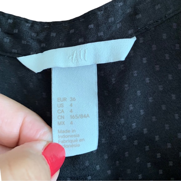5 for $20 H&M SILKY BLACK POLKA DOT LONGSLEEVE TOP BLOUSE SHIRT 4 S/M - Picture 5 of 8